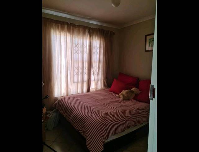 3 BEDROOM PROPERTY TO RENT IN BLUE HILLS